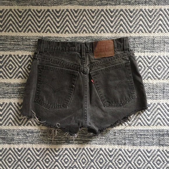 Vintage Levi’s Jean Shorts - Picture 2 of 8